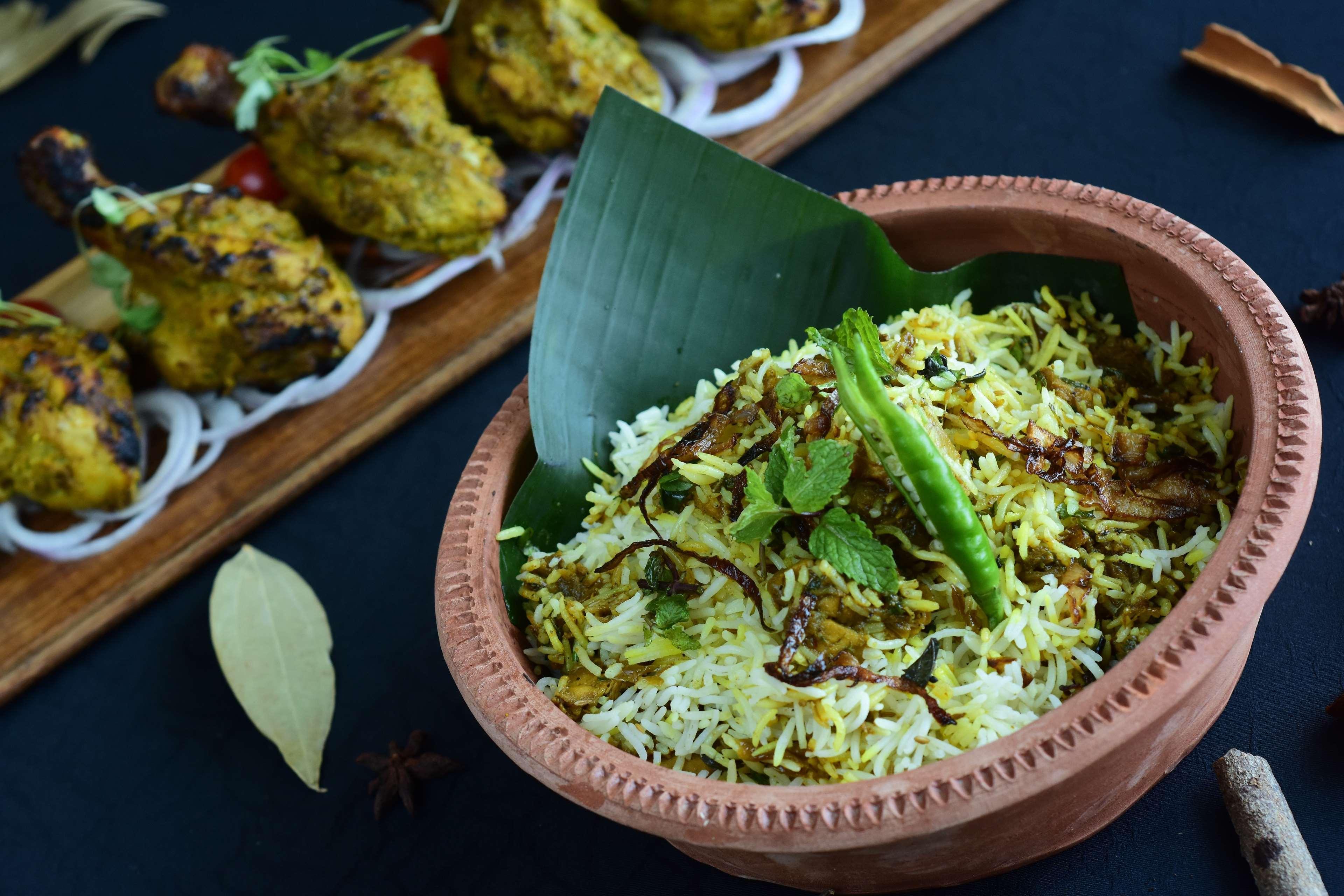 Hilton Mumbai International Airport Hotel Exteriér fotografie Hyderabadi biryani